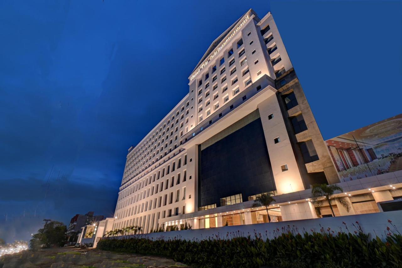 Hotel Tip Top International Pune Exterior foto